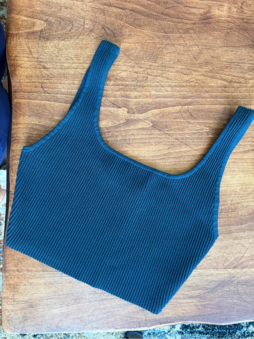 Aritzia Babaton Sculpt Knit Squareneck Cropped Tank